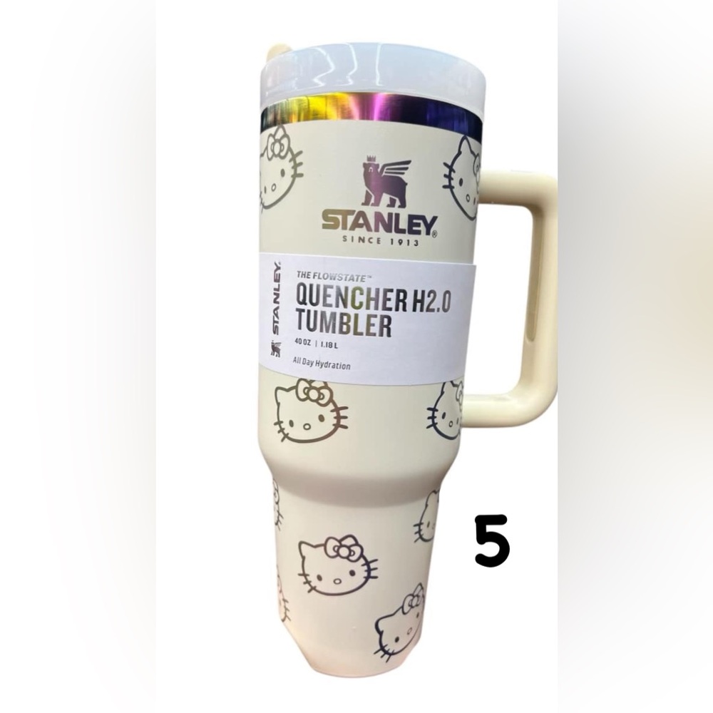 Stanley Cream Hello Kitty Quencher Tumbler